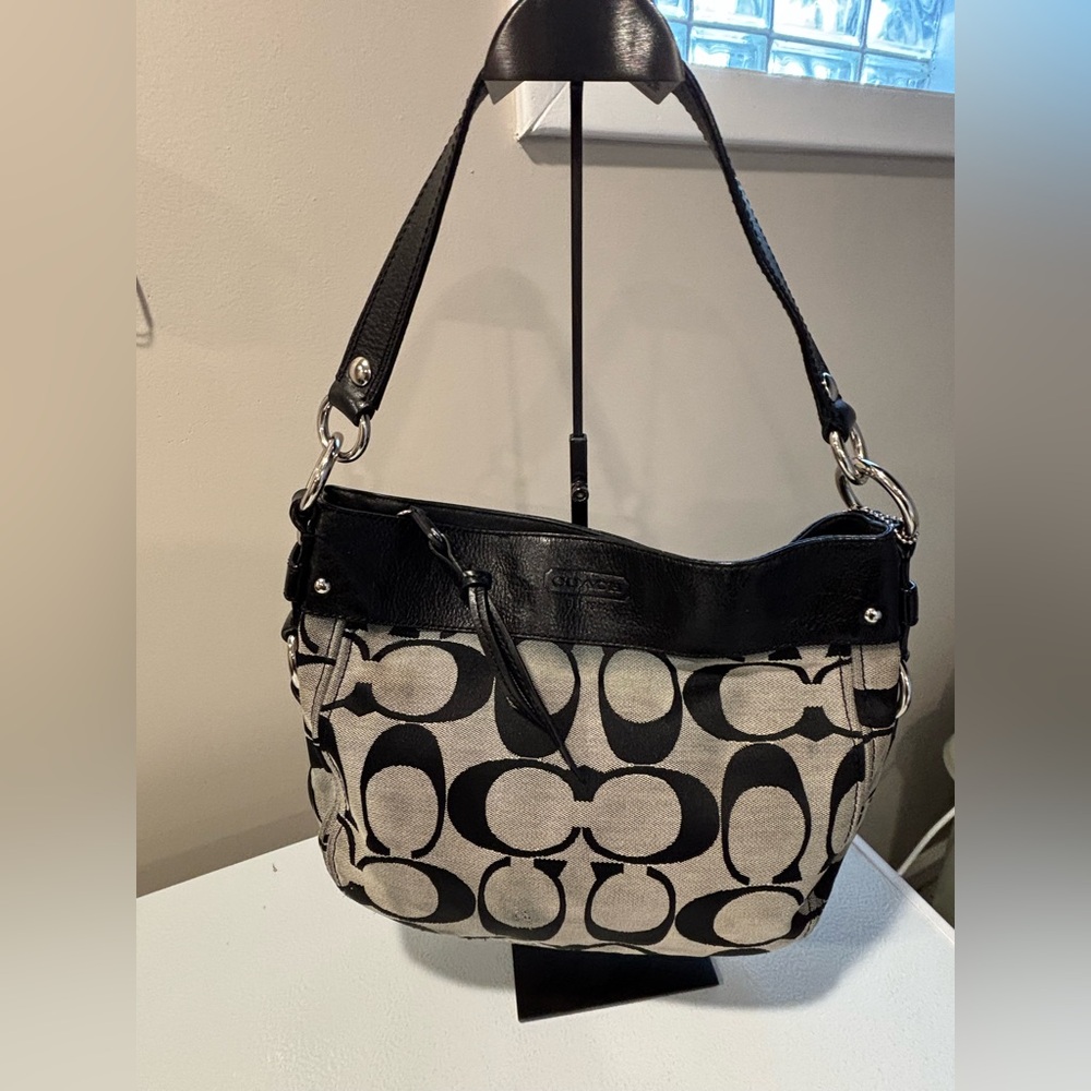Coach Black and Canvas Vintage Medium HandBag, Preowned